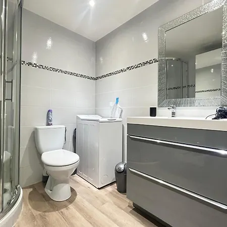 Cosy One-bedroom 7 Min From The Palais Des Festivals * Cannes